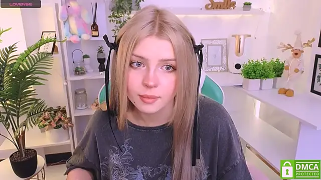 Snapshot of Grace_and__Jacob chatting on 11, 1, 2025 Grace and Jacob online show from 11, 1, 2025