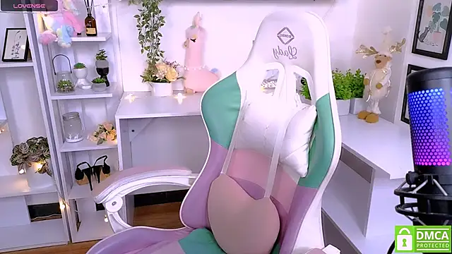 Snapshot of Grace_and__Jacob chatting on 13, 3, 2025 Grace and Jacob online show from 13, 3, 2025