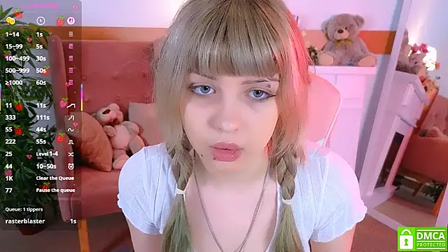 Snapshot of Grace_and__Jacob chatting on 13, 10, 2025 Grace and Jacob online show from 13, 10, 2025