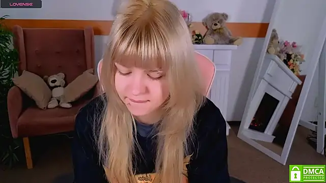 Snapshot of Grace_and__Jacob chatting on 26, 10, 2025 Grace and Jacob online show from 26, 10, 2025