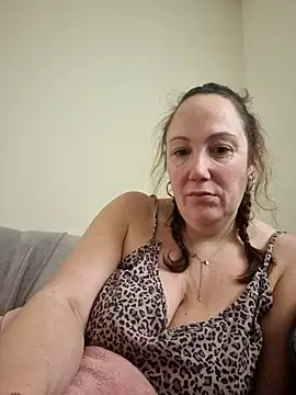 Snapshot of Wisie_Cutie chatting on 31, 12, 2024 Wisie Cutie online show from 31, 12, 2024