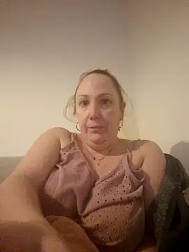 Snapshot of Wisie_Cutie chatting on 15, 2, 2025 Wisie Cutie online show from 15, 2, 2025