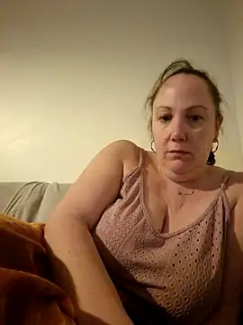 Snapshot of Wisie_Cutie chatting on 23, 2, 2025 Wisie Cutie online show from 23, 2, 2025