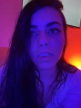 i am nina  online show from 17, 12, 2025