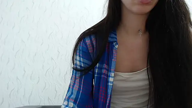 HoneyWiles online show from 10, 12, 2024