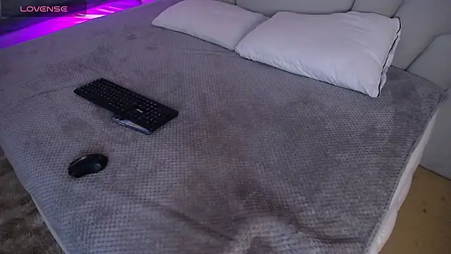 Miss Loise online show from 27, 11, 2025