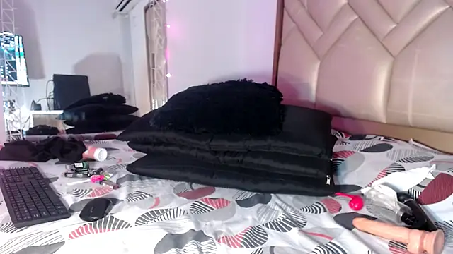Snapshot of Kenya_Agu chatting on 10, 1, 2025 Kenya Agu online show from 10, 1, 2025