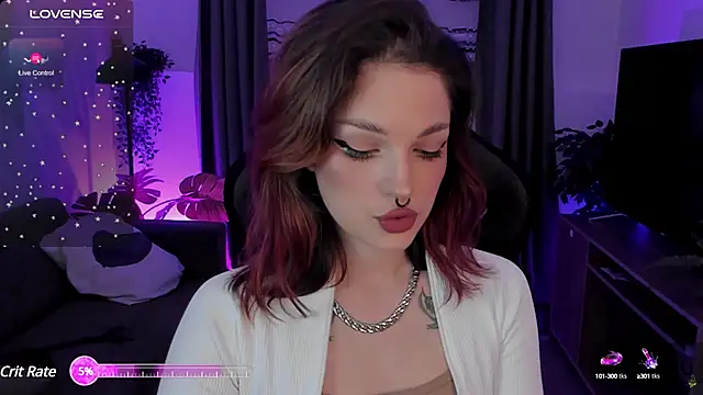 BratzieDarsie online show from 8, 2, 2025