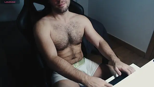 Snapshot of cutehairymacho chatting on 1, 3, 2025 cutehairymacho online show from 1, 3, 2025