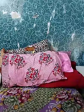 Poojabhabi101 online show from 16, 9, 2025