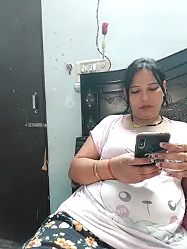 Poojabhabi101 online show from 4, 10, 2025