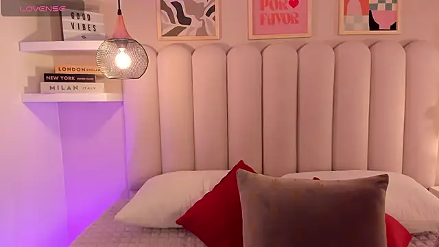 Snapshot of cute__cherry_ chatting on 14, 10, 2025 cute cherry online show from 14, 10, 2025