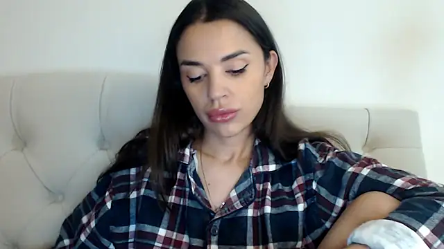 Mika Gold online show from 9, 10, 2025