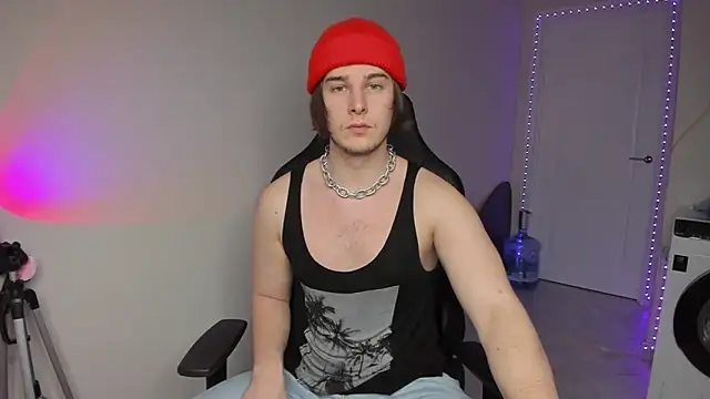 Snapshot of Vincent_Strong chatting on 3, 12, 2024 Vincent Strong online show from 3, 12, 2024