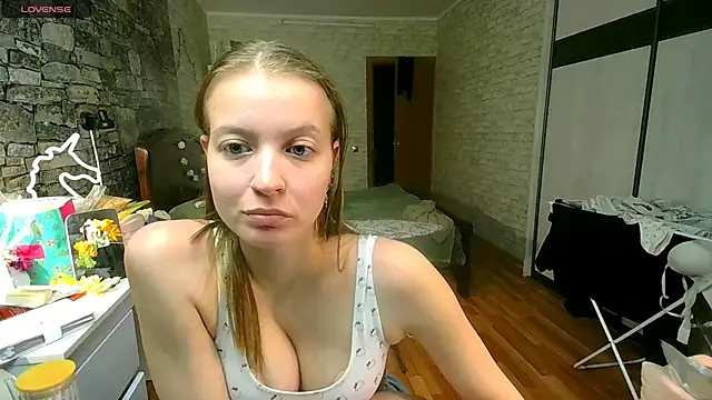 Snapshot of __Aphrodita__wow__ chatting on 5, 2, 2026 Aphrodita wow online show from 5, 2, 2026