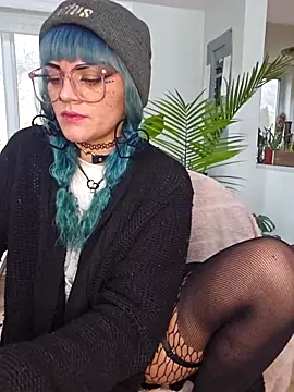 anyalikestosuck online show from 27, 11, 2025