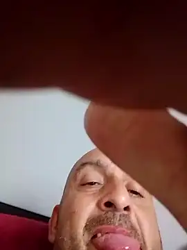 AzOZx9 online show from 18, 9, 2025