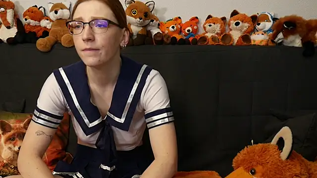 FinaFoxy online show from 6, 8, 2026