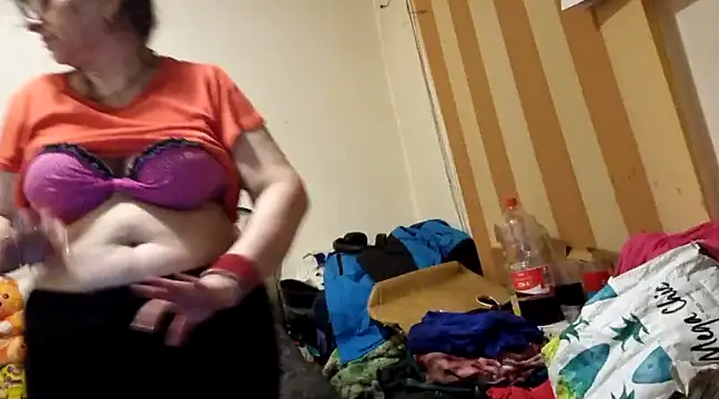 Samantha Squirtxh online show from 15, 3, 2025