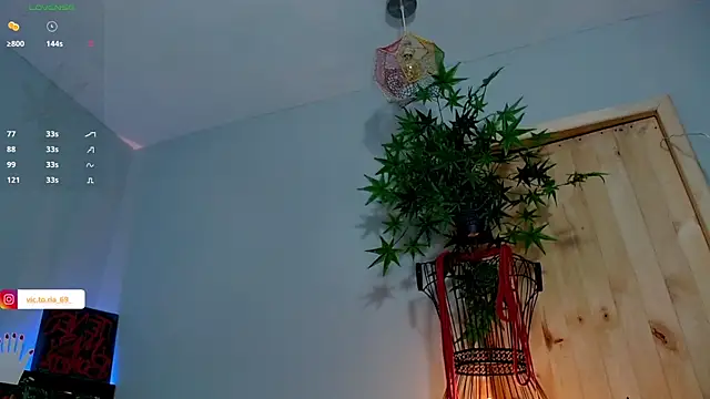 VickyJackson  online show from 4, 12, 2024