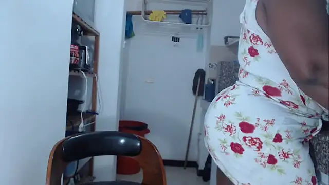 LiraRusso online show from 5, 10, 2025