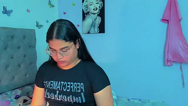 Snapshot of mabellfox chatting on 28, 12, 2024 mabellfox online show from 28, 12, 2024