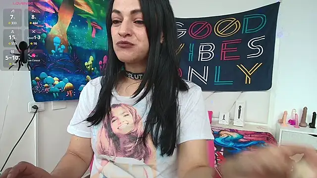 LovelyAzucena online show from 6, 3, 2026