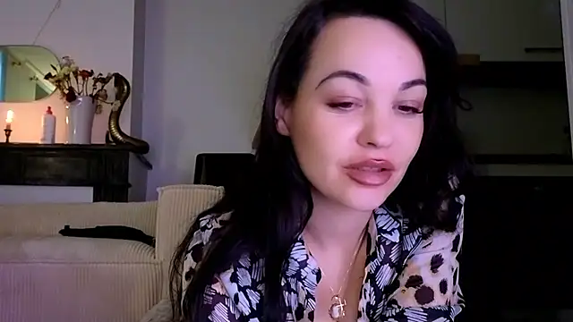 Lilie romeo online show from 13, 12, 2024