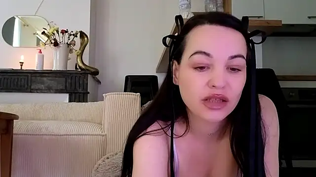 Lilie romeo online show from 14, 12, 2024