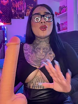 CloeeBeckam online show from 8, 3, 2026