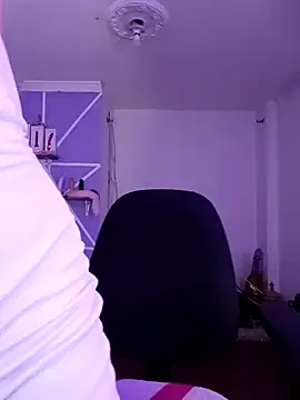 Snapshot of MiiaaJoness chatting on 3, 2, 2025 MiiaaJoness online show from 3, 2, 2025