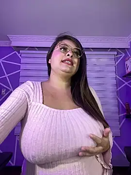 Snapshot of MiiaaJoness chatting on 15, 2, 2025 MiiaaJoness online show from 15, 2, 2025