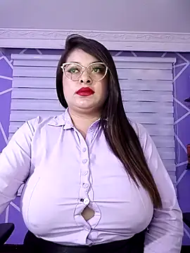 Snapshot of MiiaaJoness chatting on 4, 3, 2025 MiiaaJoness online show from 4, 3, 2025