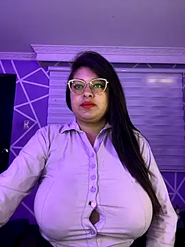 Snapshot of MiiaaJoness chatting on 15, 9, 2025 MiiaaJoness online show from 15, 9, 2025