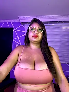 Snapshot of MiiaaJoness chatting on 19, 9, 2025 MiiaaJoness online show from 19, 9, 2025