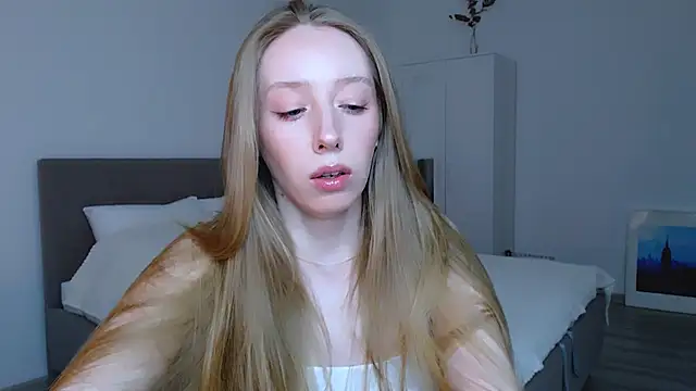 Luna insniity online show from 15, 1, 2025