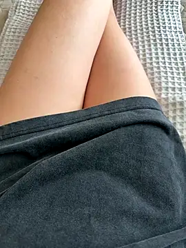 Donna Evans online show from 20, 10, 2025