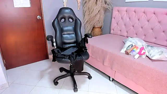 Anahi falcon online show from 3, 3, 2026