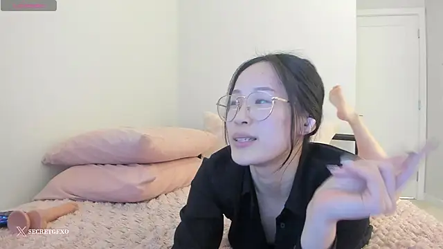 Snapshot of secretgirlfriendxo chatting on 6, 2, 2025 secretgirlfriendxo online show from 6, 2, 2025