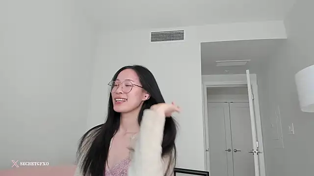 Snapshot of secretgirlfriendxo chatting on 5, 3, 2025 secretgirlfriendxo online show from 5, 3, 2025