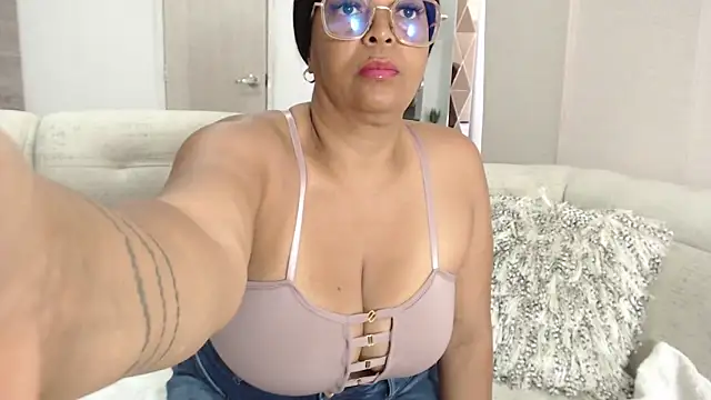 AmbarSofhia online show from 22, 10, 2025