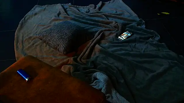 Snapshot of Str8boyy chatting on 1, 2, 2025 Str8boyy online show from 1, 2, 2025