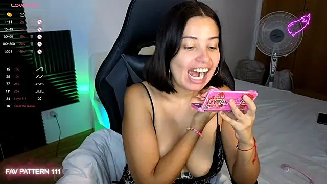 AnnaQueen online show from 14, 9, 2025