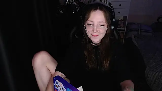 AmeliaKamishiro online show from 30, 11, 2025