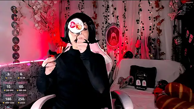 kitty roxy online show from 16, 10, 2025