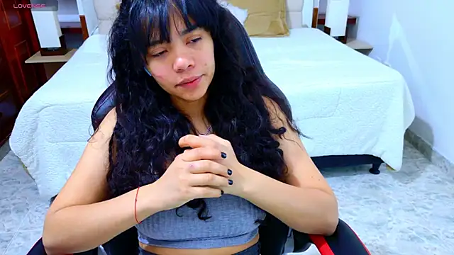 laureentt  online show from 22, 12, 2025