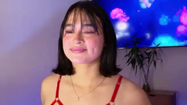 Snapshot of Celeste_Blu chatting on 29, 4, 2026 Celeste Blu online show from 29, 4, 2026