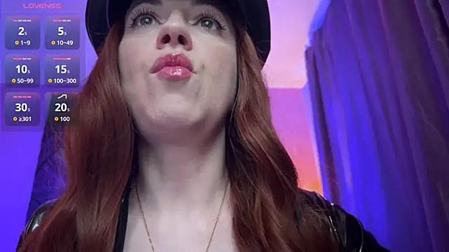 Snapshot of Helena__Femdom chatting on 31, 5, 2026 Helena Femdom online show from 31, 5, 2026