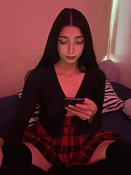 Felicia smok3 online show from 2, 2, 2025