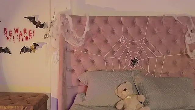  Linoshka 1 online show from 30, 10, 2025